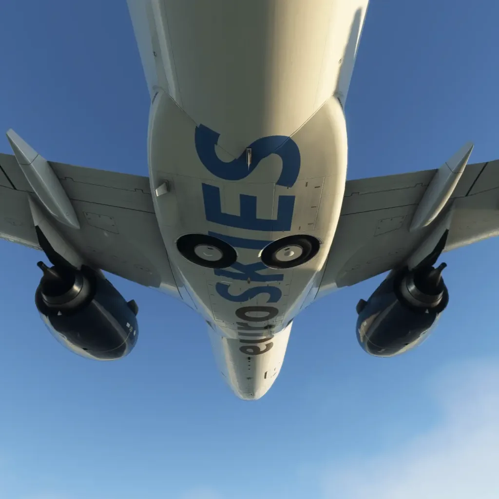  euroSKIES virtuelles Airline-Mitglied fliegt Boeing 737 in Bauchansicht mit euroSKIES-Schriftzug.